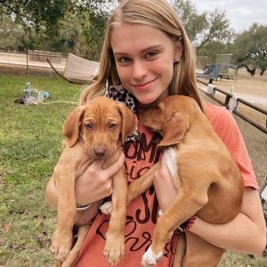 Meet your Posher, Kelli